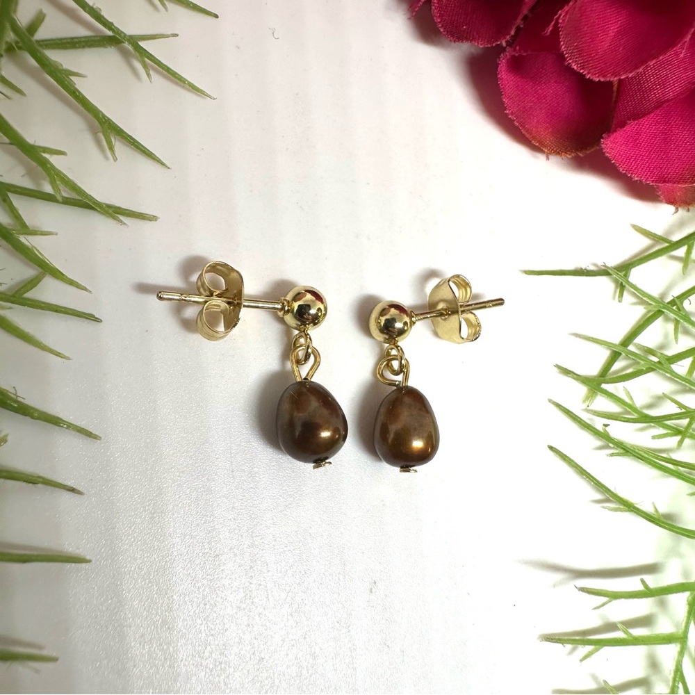 NEW⚜️Freshwater Dainty Golden Pearl Drop Earrings - Picture 2 of 4